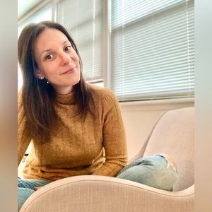 Meet your Posher, Lara